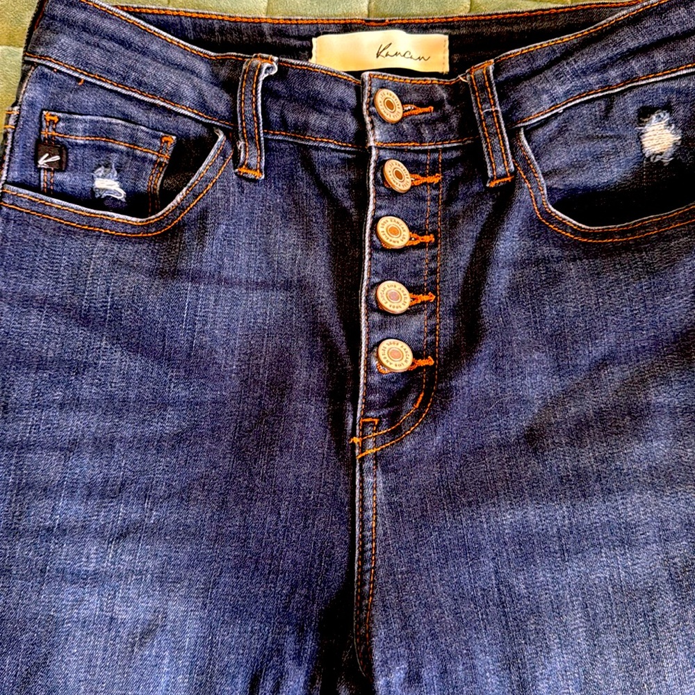 Kancan jeans size 5/26. Button front, frayed bottom skinny jeans